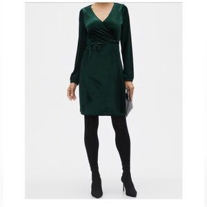 Banana Republic Factory Emerald Green Velvet Dress Size 4 NWT